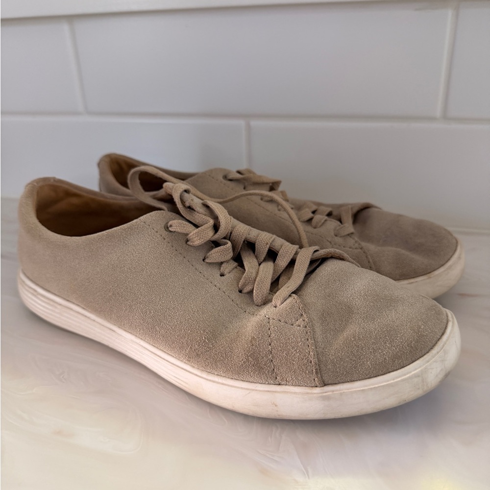 Women's Tan Casual Sneakers